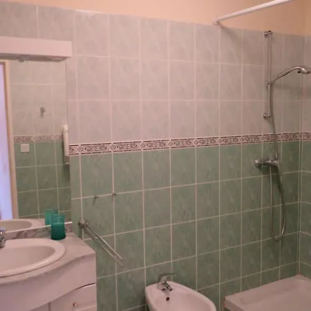 Apartman Spacieux T2 Avec Loggia A 800m De La Plage, Parking Et Forfait Menage Inclus - - Fr-1-610-12 Bormes-les-Mimosas