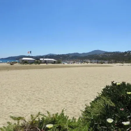 Spacieux T2 Avec Loggia A 800m De La Plage, Parking Et Forfait Menage Inclus - - Fr-1-610-12 Apartman