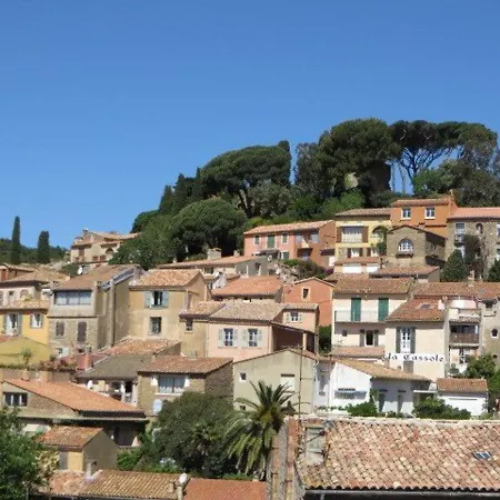Spacieux T2 Avec Loggia A 800m De La Plage, Parking Et Forfait Menage Inclus - - Fr-1-610-12 * Bormes-les-Mimosas