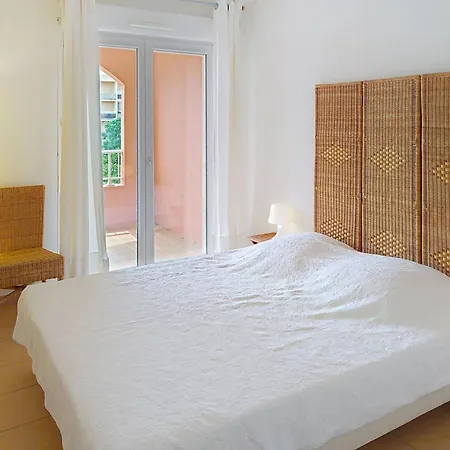 Spacieux T2 Avec Loggia A 800m De La Plage, Parking Et Forfait Menage Inclus - - Fr-1-610-12 Bormes-les-Mimosas