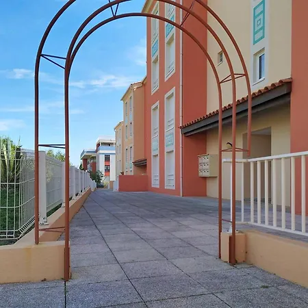 Spacieux T2 Avec Loggia A 800m De La Plage, Parking Et Forfait Menage Inclus - - Fr-1-610-12 *
